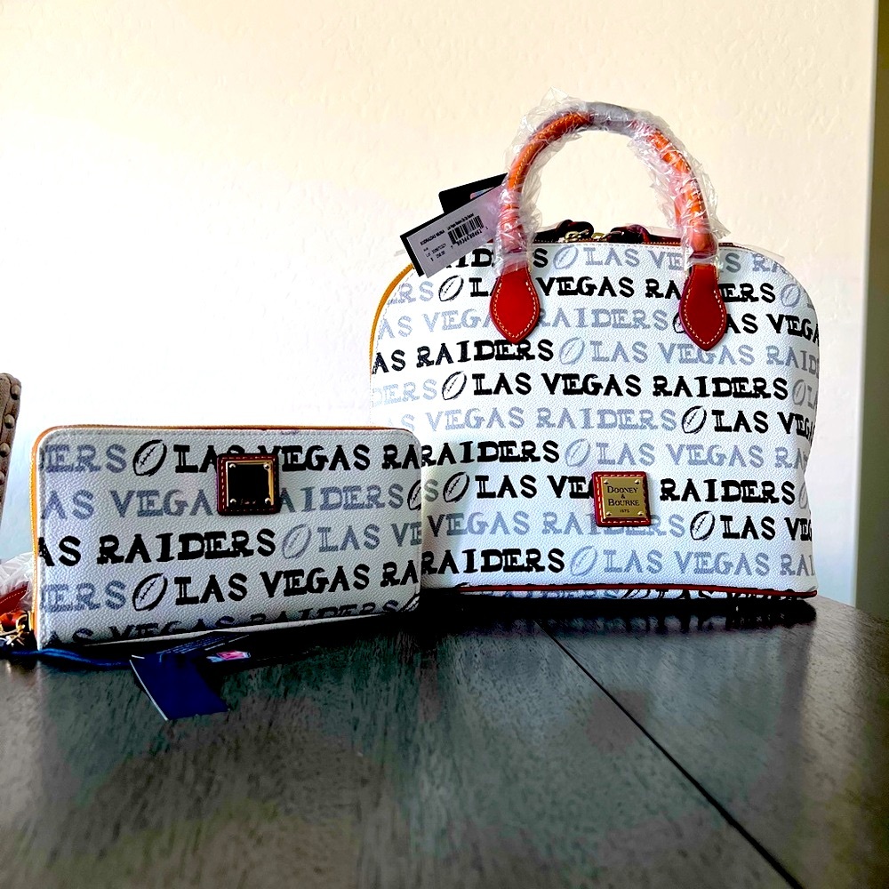 Dooney Bourke LV Raider